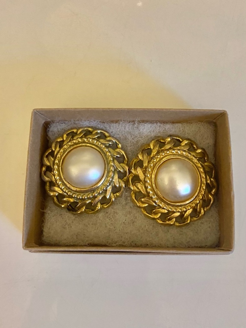 Vintage Gold-Tone Pearl Center Button Clip Earrings - Women Jewelry